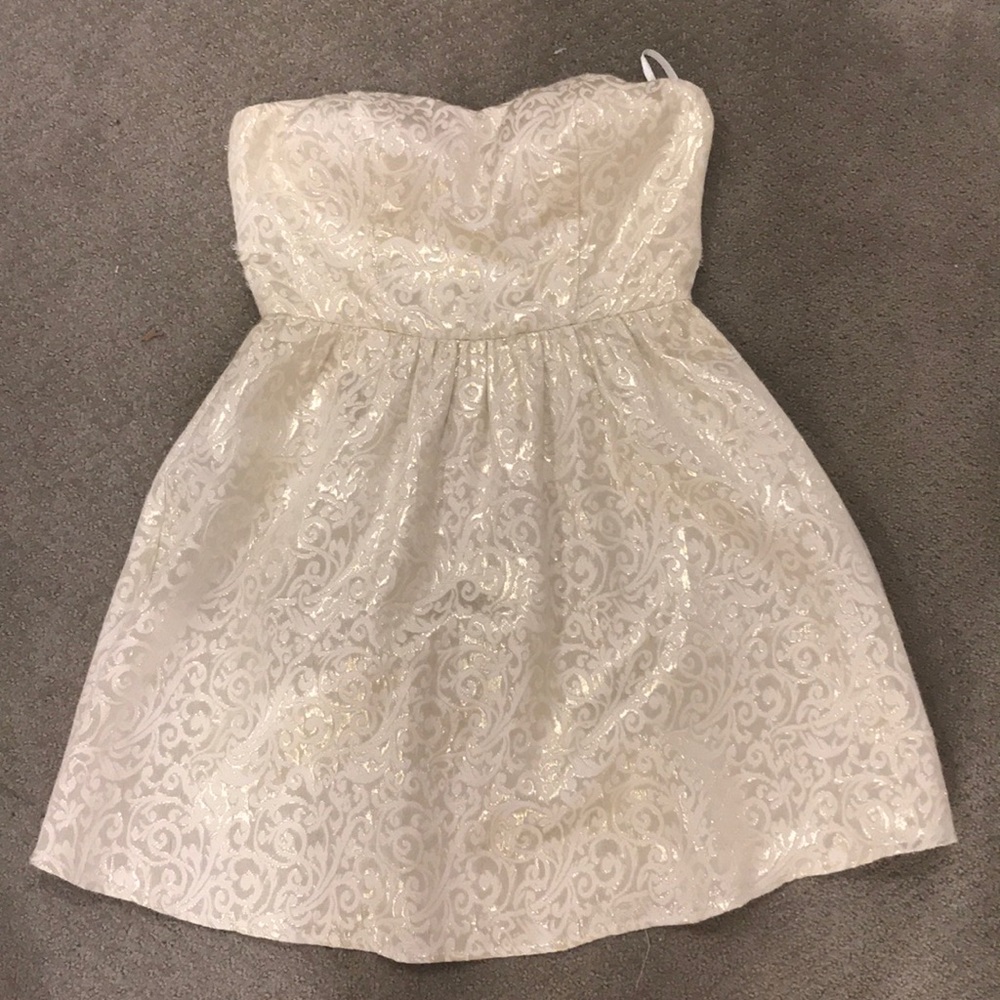 Strapless dress
